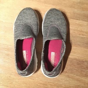 Sketcher memory foam go walks